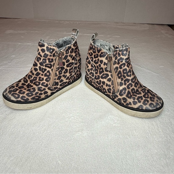 Justice Stylish Leopard Print Ankle Booties - Picture 5 of 11